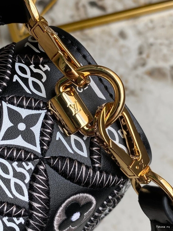 Cheap VUITTON 1854 TWIST LOUIS MM SINCE 0715